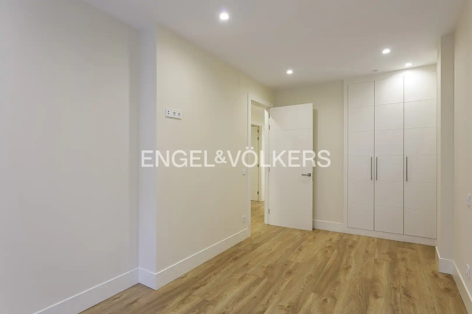 Habitación de Piso de alquiler en Bilbao  con Calefacción y Balcón