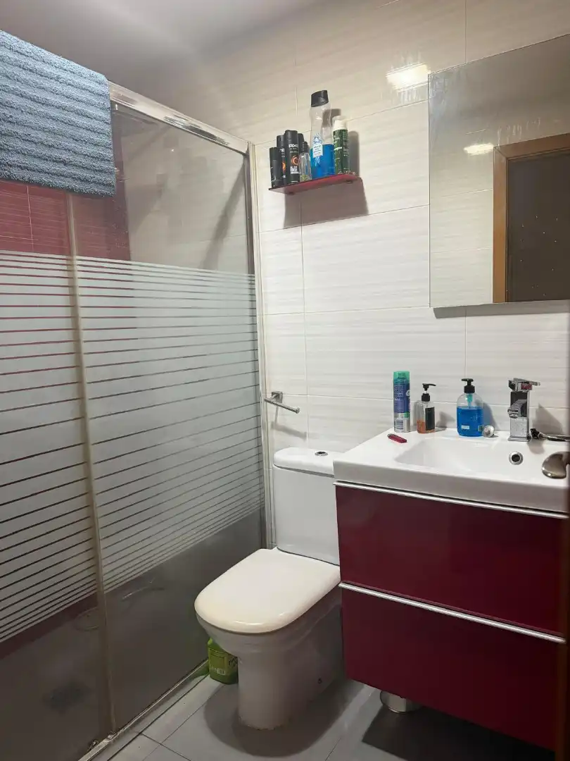 Baño de Piso en venta en Torremolinos con Aire acondicionado, Trastero y Amueblado
