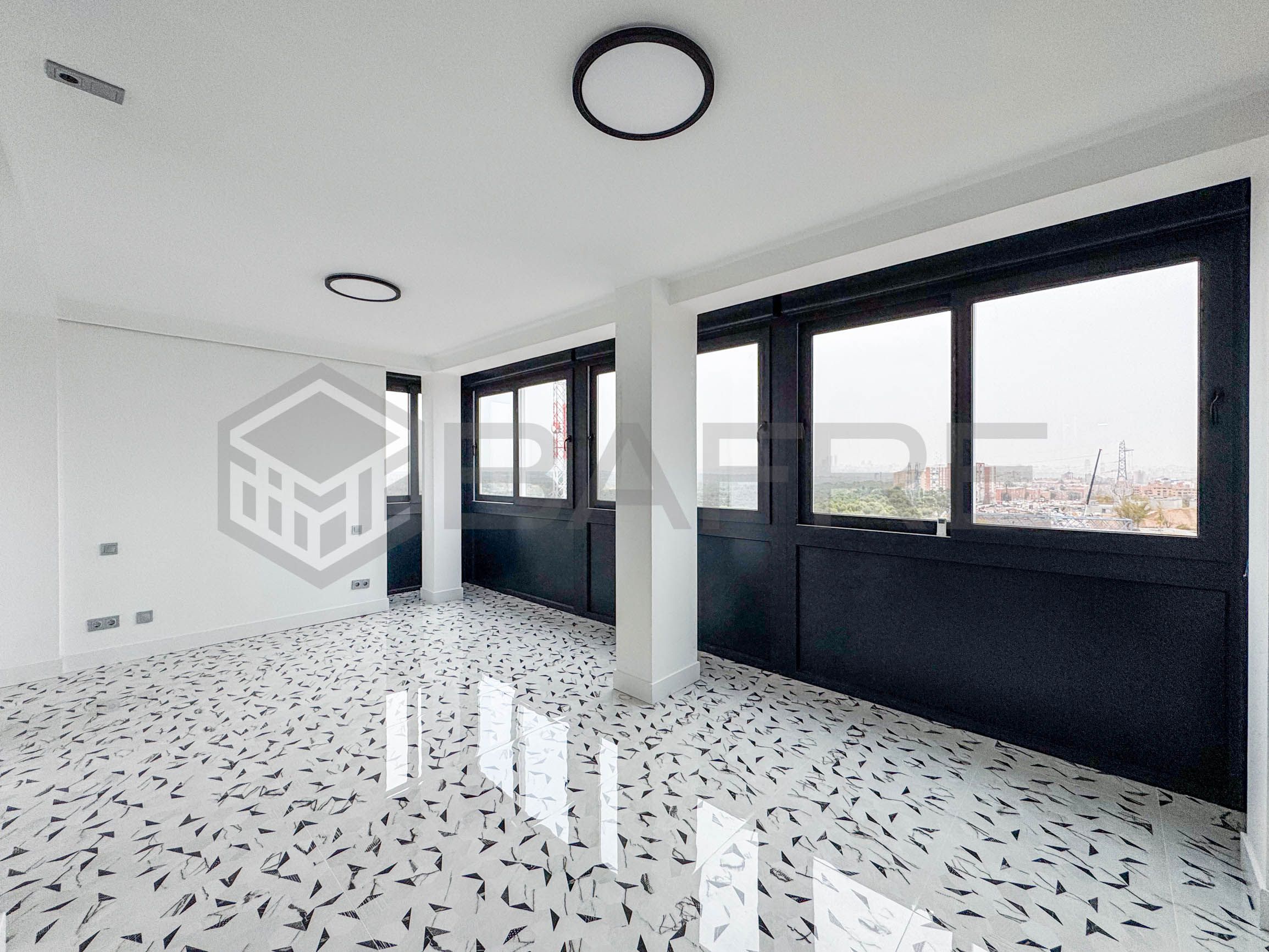 Pis en venda a P.º de Extremadura, Campamento