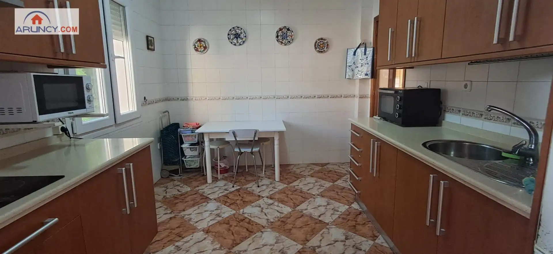 Cuina de Pis en venda en Sevilla amb Aire condicionat, Terrassa i Balcó