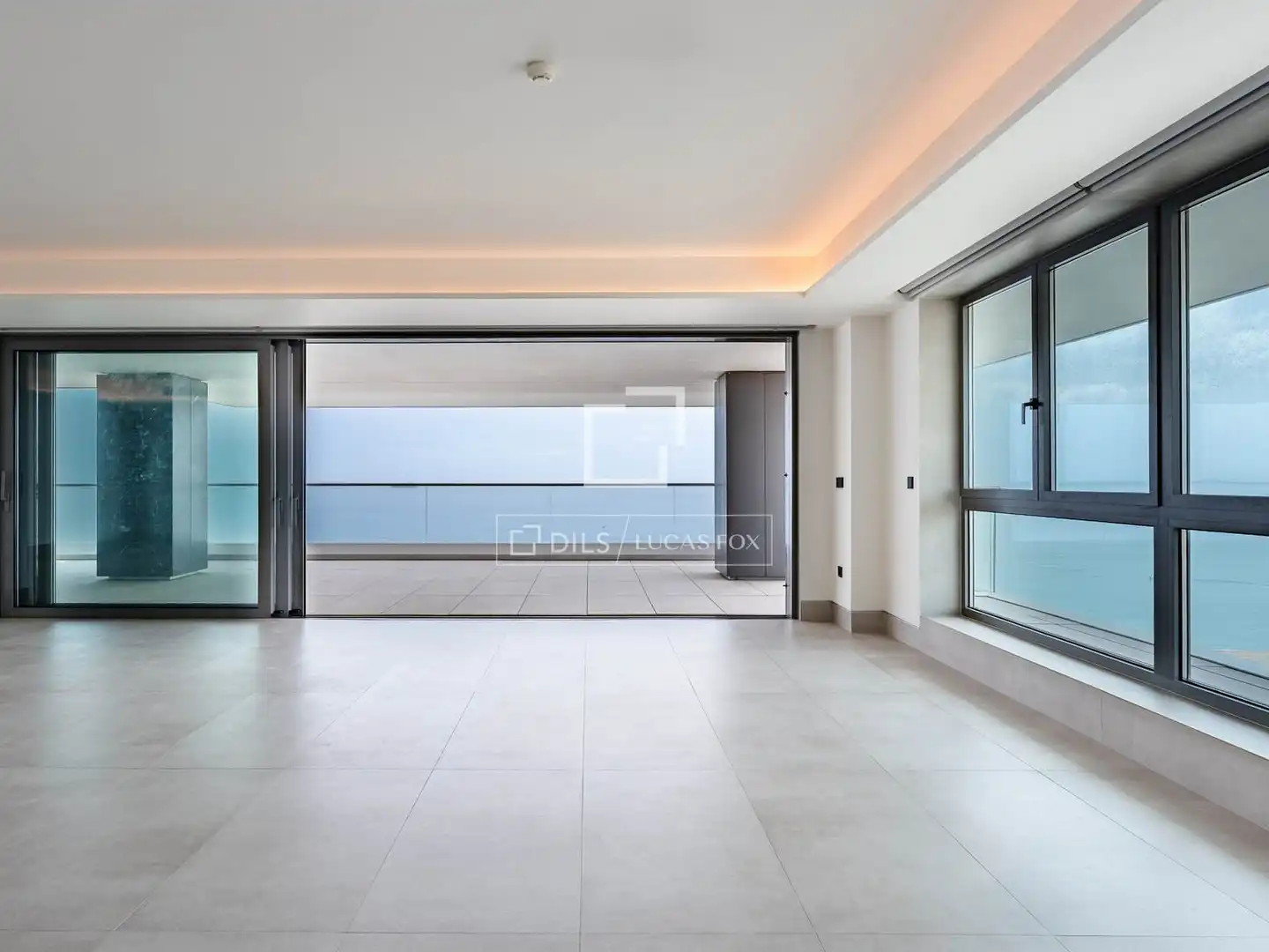 Flat with pool to rent in Carretera de Cádiz, imagen 3