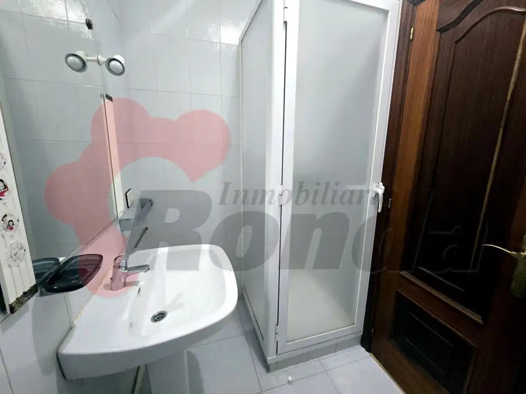 Bany de Casa o xalet en venda en Lugo