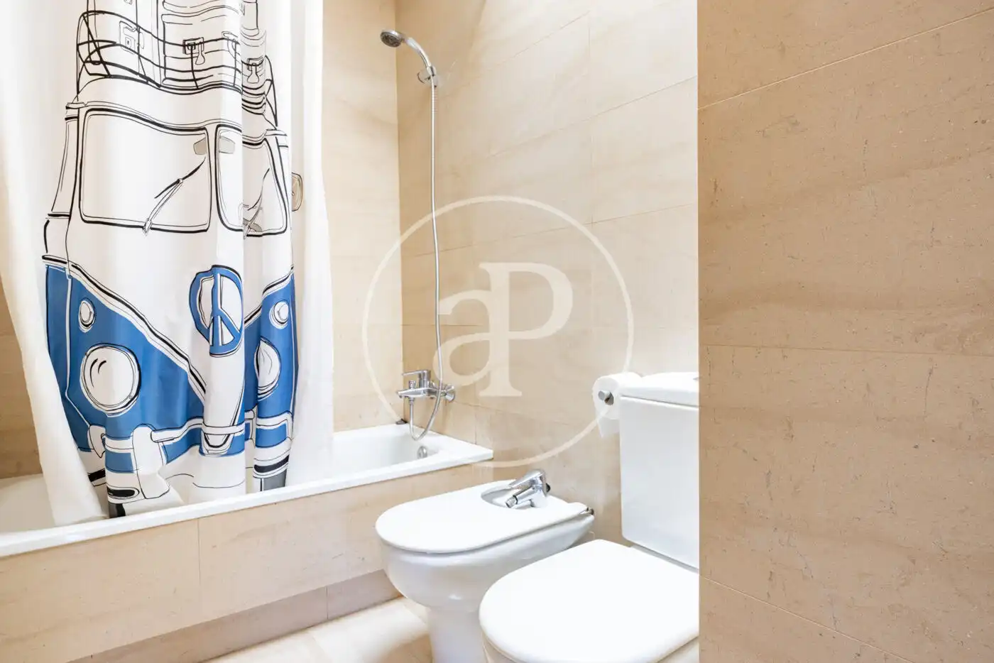 Bathroom of Houses for sale in Premià de Mar  with Air Conditioner, Heating and Private garden