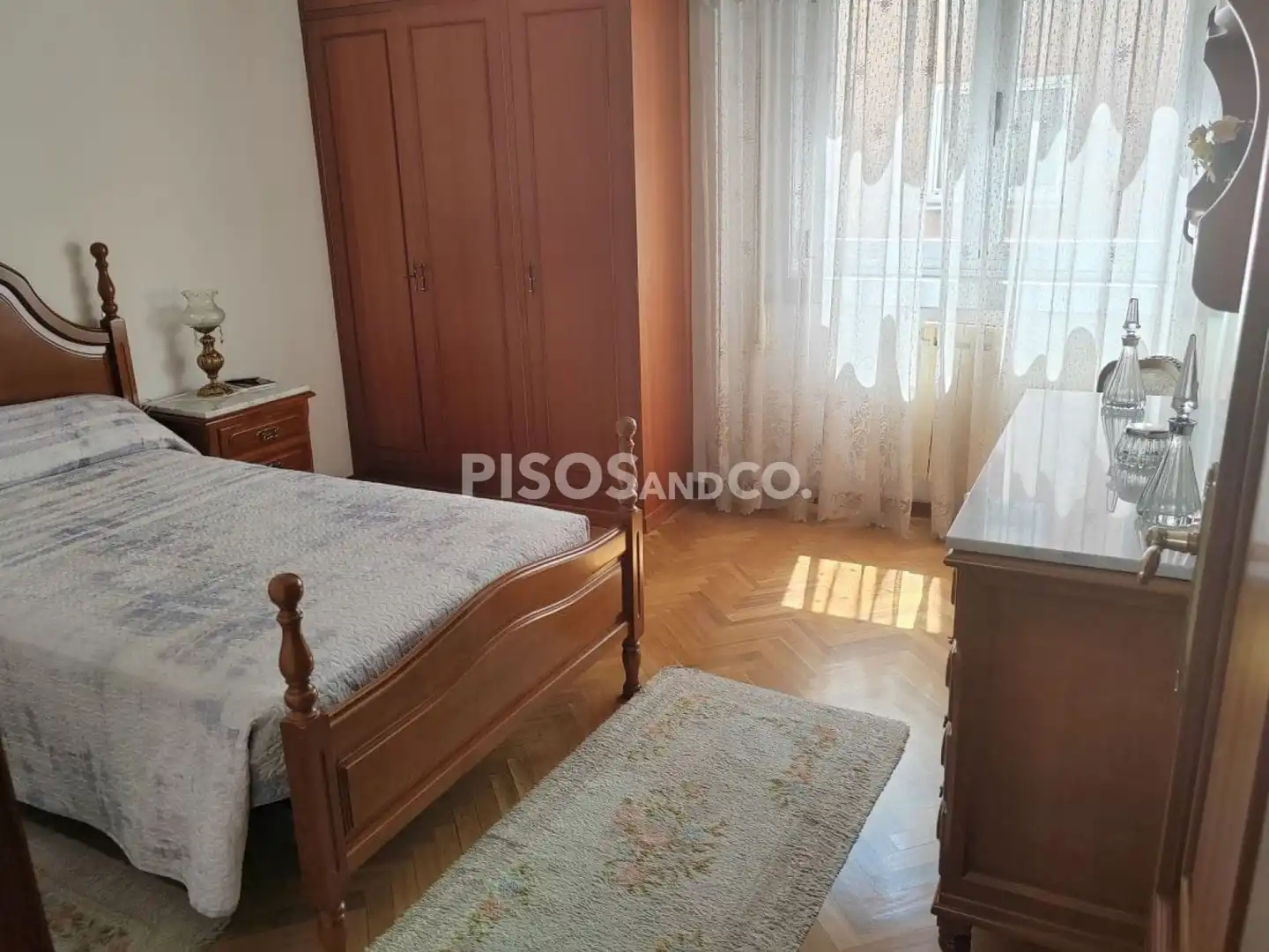 Habitación de Piso en venta en A Coruña Capital  con Calefacción, Trastero y Amueblado