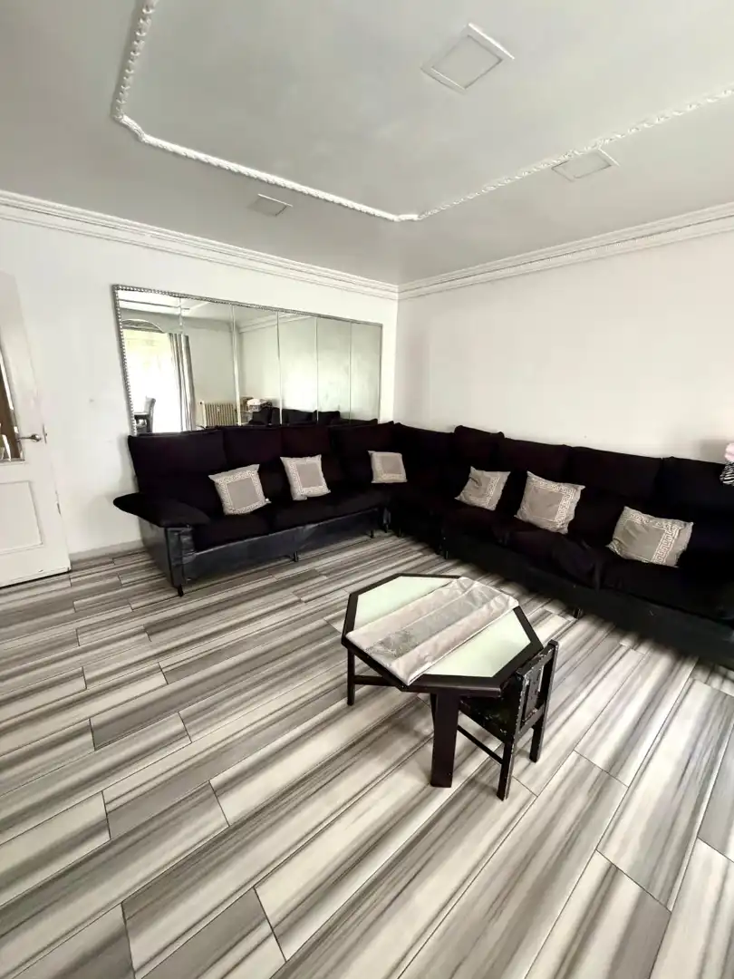 Sala d'estar de Pis en venda en  Madrid Capital amb Aire condicionat, Calefacció i Traster