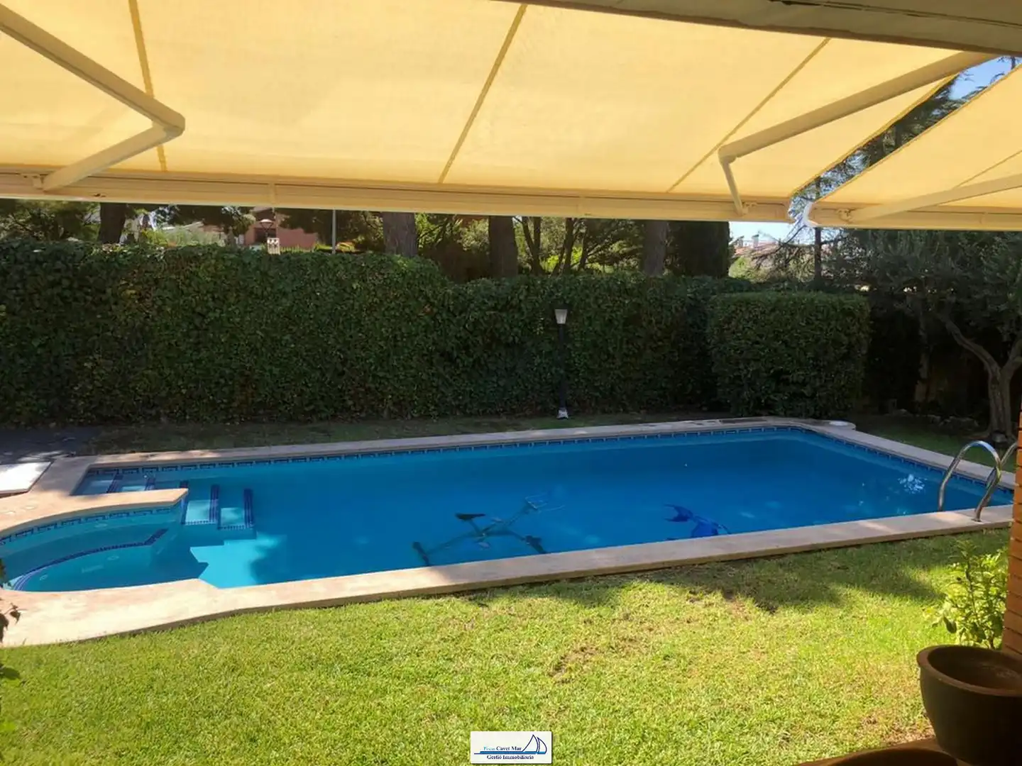 Swimming pool of Houses for sale in Cambrils  with Air Conditioner, Heating and Private garden
