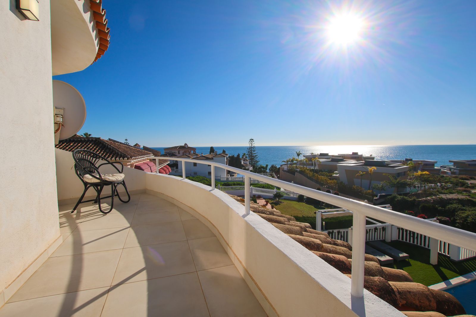 Vista exterior de Casa o chalet en venta en Mijas con Aire acondicionado, Terraza y Trastero