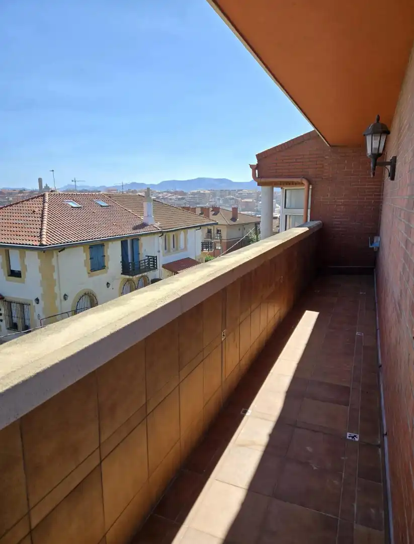 Terrassa de Àtic en venda en Getxo  amb Calefacció, Terrassa i Traster