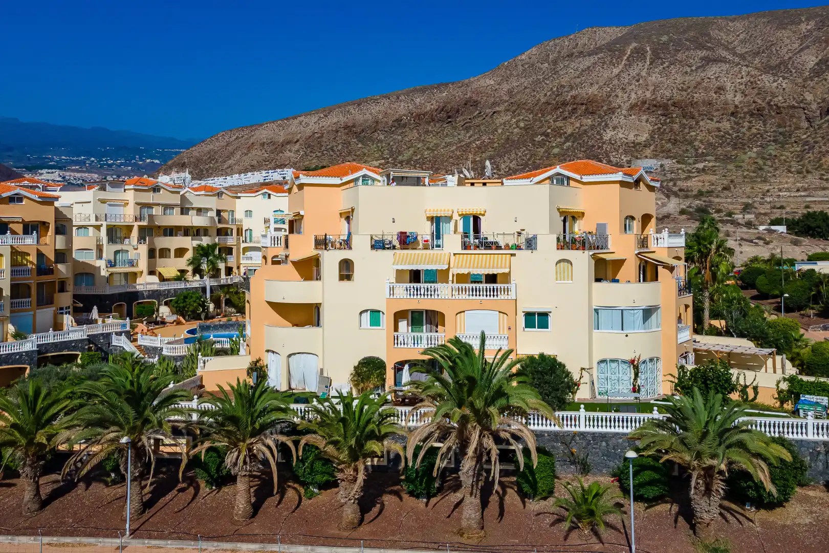 Apartament amb terrassa en venda a Calle Falúa 45, imagen 43