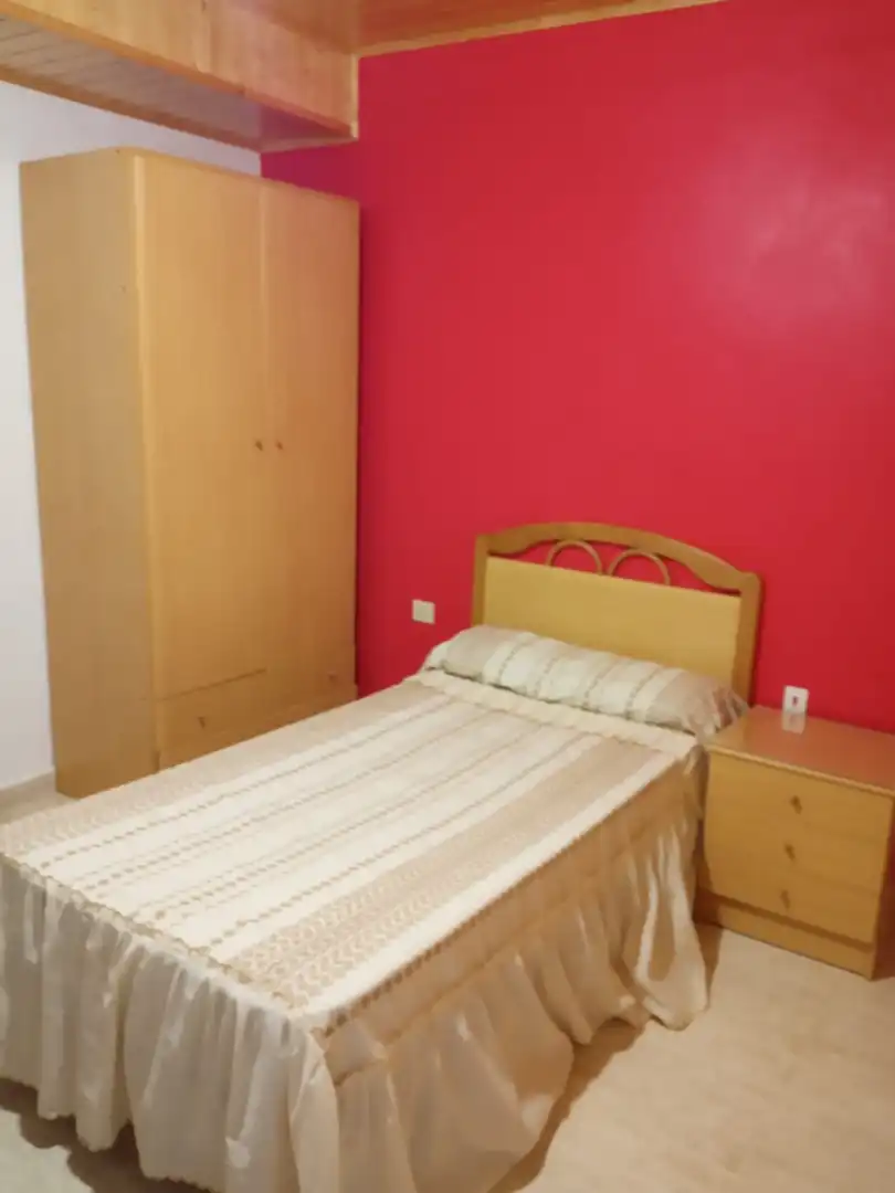 Habitación de Piso de alquiler en Santiago de Compostela  con Amueblado
