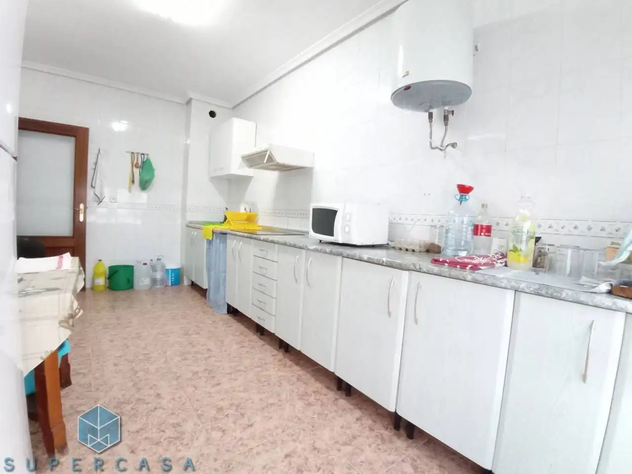 Cocina de Piso en venta en Mora con Aire acondicionado, Calefacción y Terraza