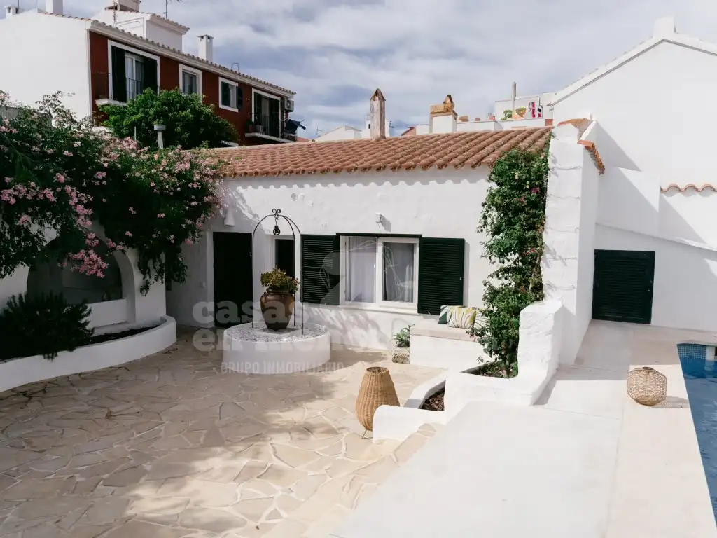 Vista exterior de Casa o chalet en venta en Es Castell con Aire acondicionado, Calefacción y Jardín privado