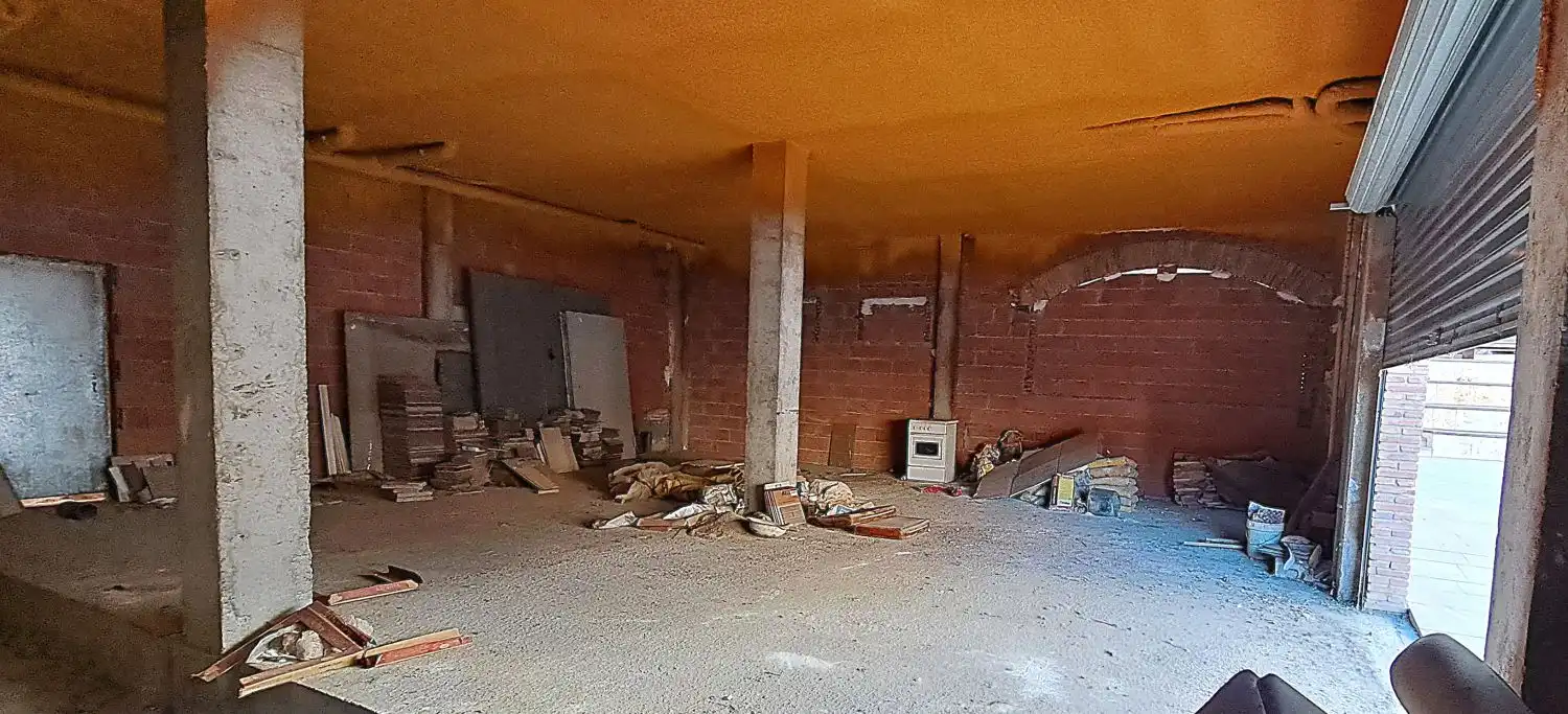 Local comercial en venda a Barbastro, imagen 2