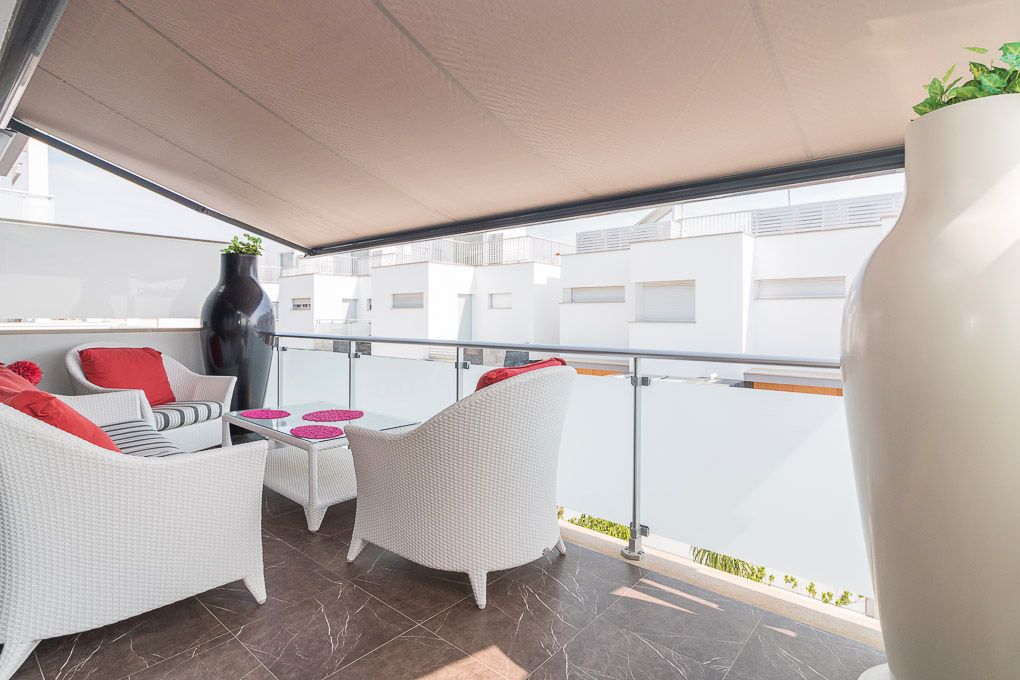 Terrace of House or chalet for sale in Guardamar del Segura  with Air Conditioner, Heating and Parquet flooring