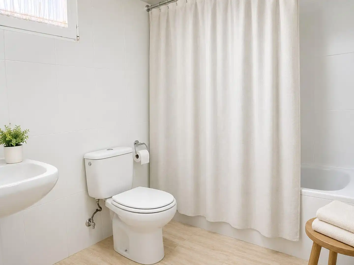 Bathroom of Houses for sale in Molina de Segura  with Air Conditioner, Terrace and Storage room
