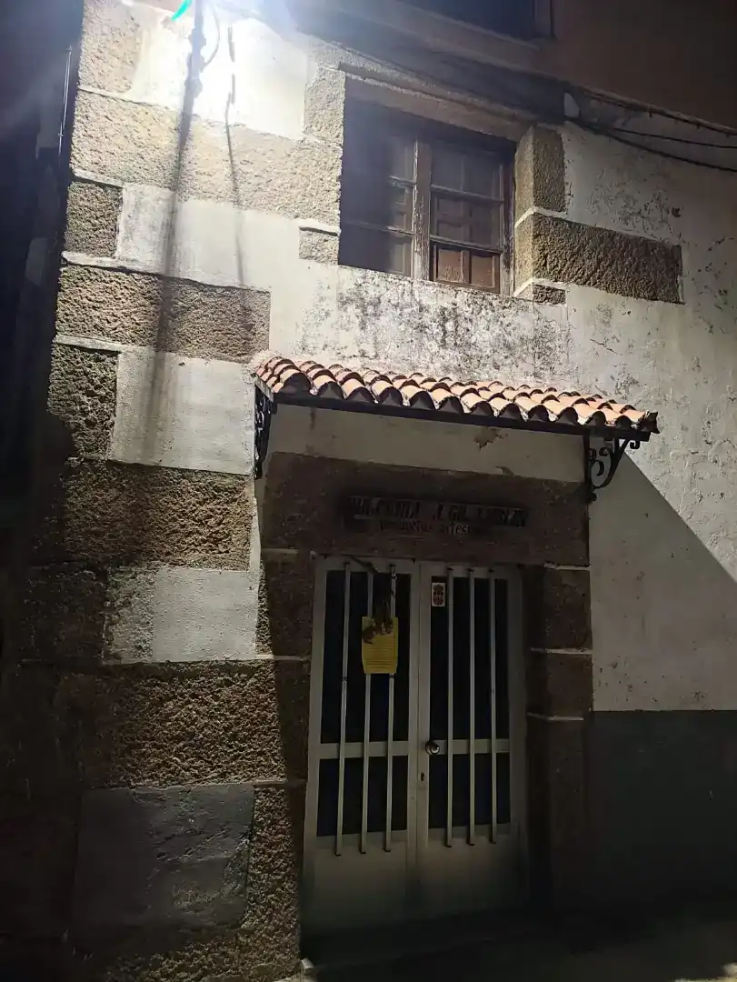 Vista exterior de Casa adosada en venda en Puerto de Béjar, Salamanca