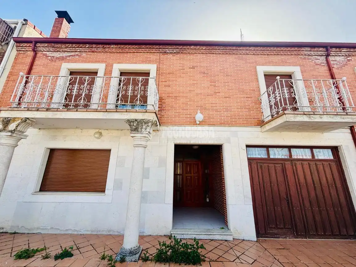 Vista exterior de Casa o chalet en venta en Traspinedo con Calefacción y Trastero