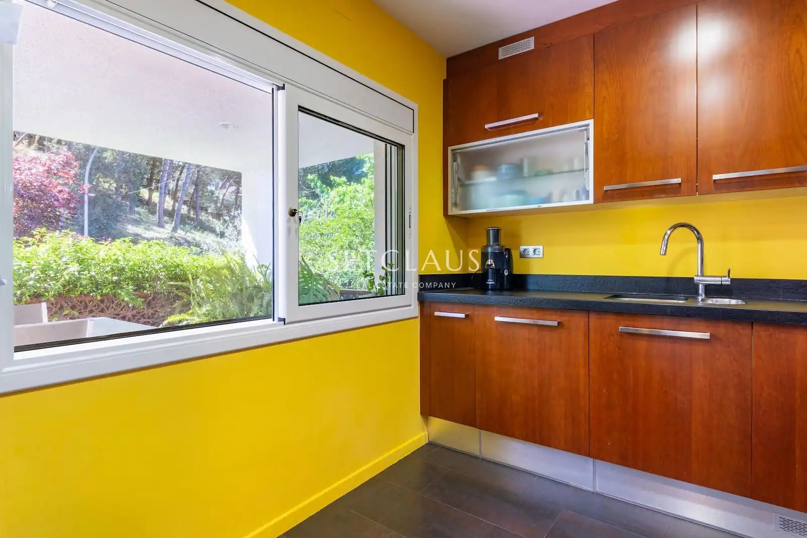Cocina de Casa o chalet en venta en Vilanova del Vallès con Aire acondicionado, Calefacción y Jardín privado