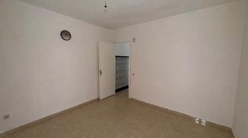 Foto 4 de Pis en venda a C/ León 3                                         , Mestral, Tarragona