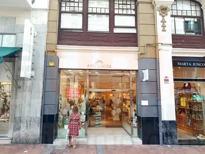 Local comercial en traspàs a Calle Milicias Nacionales 3, imagen 13