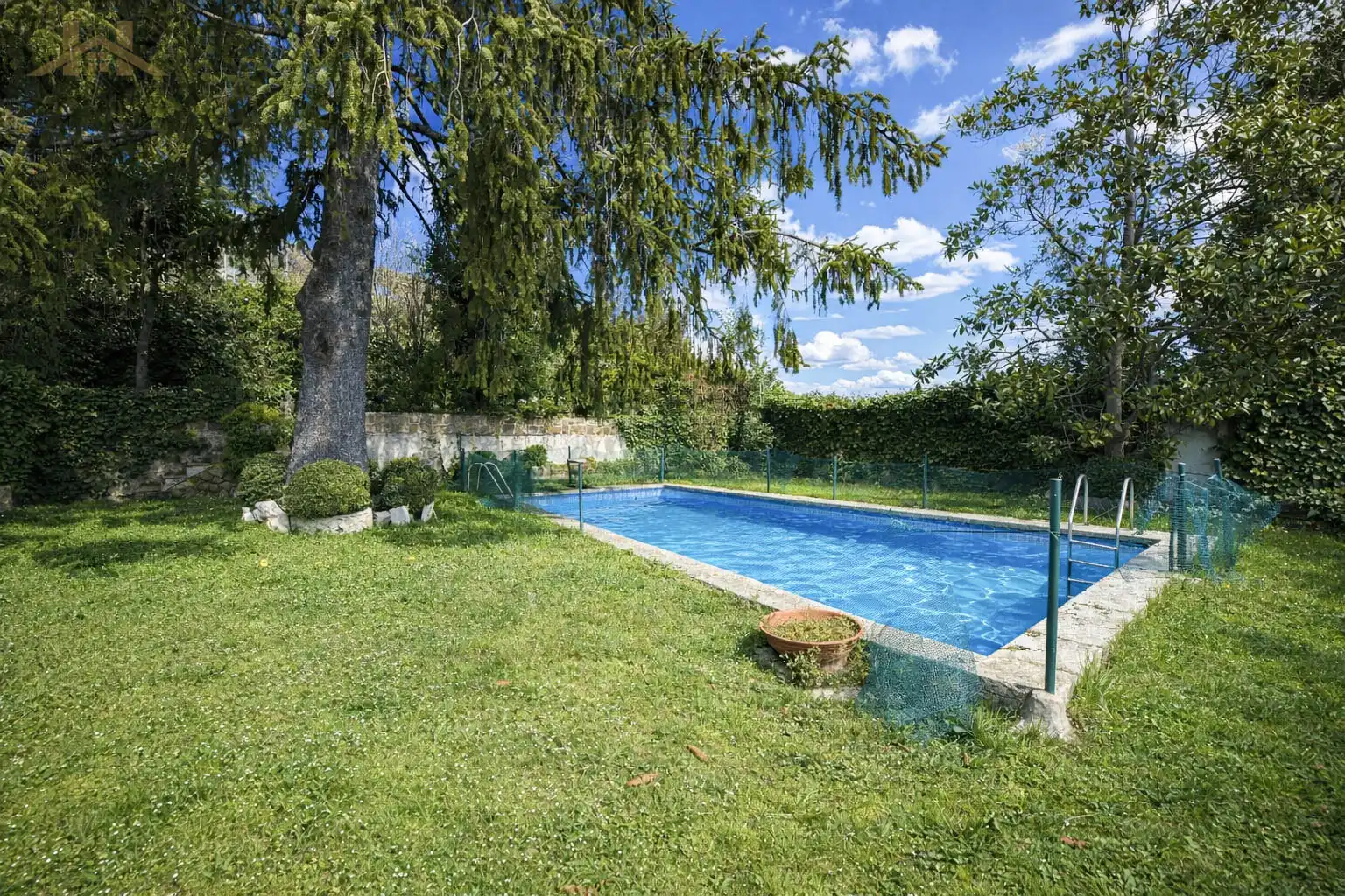 Piscina de Casa o xalet en venda en Miraflores de la Sierra amb Calefacció, Traster i Piscina