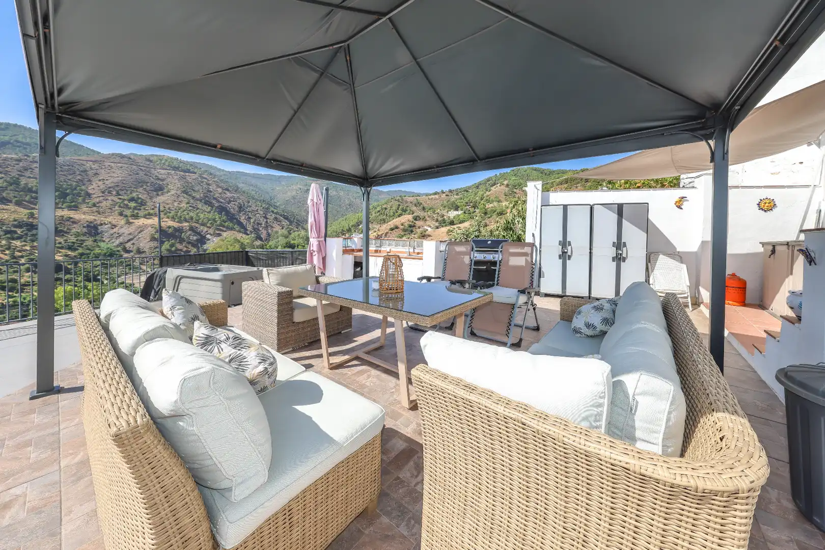 Terraza de Casa adosada en venta en Tolox con Terraza y Amueblado