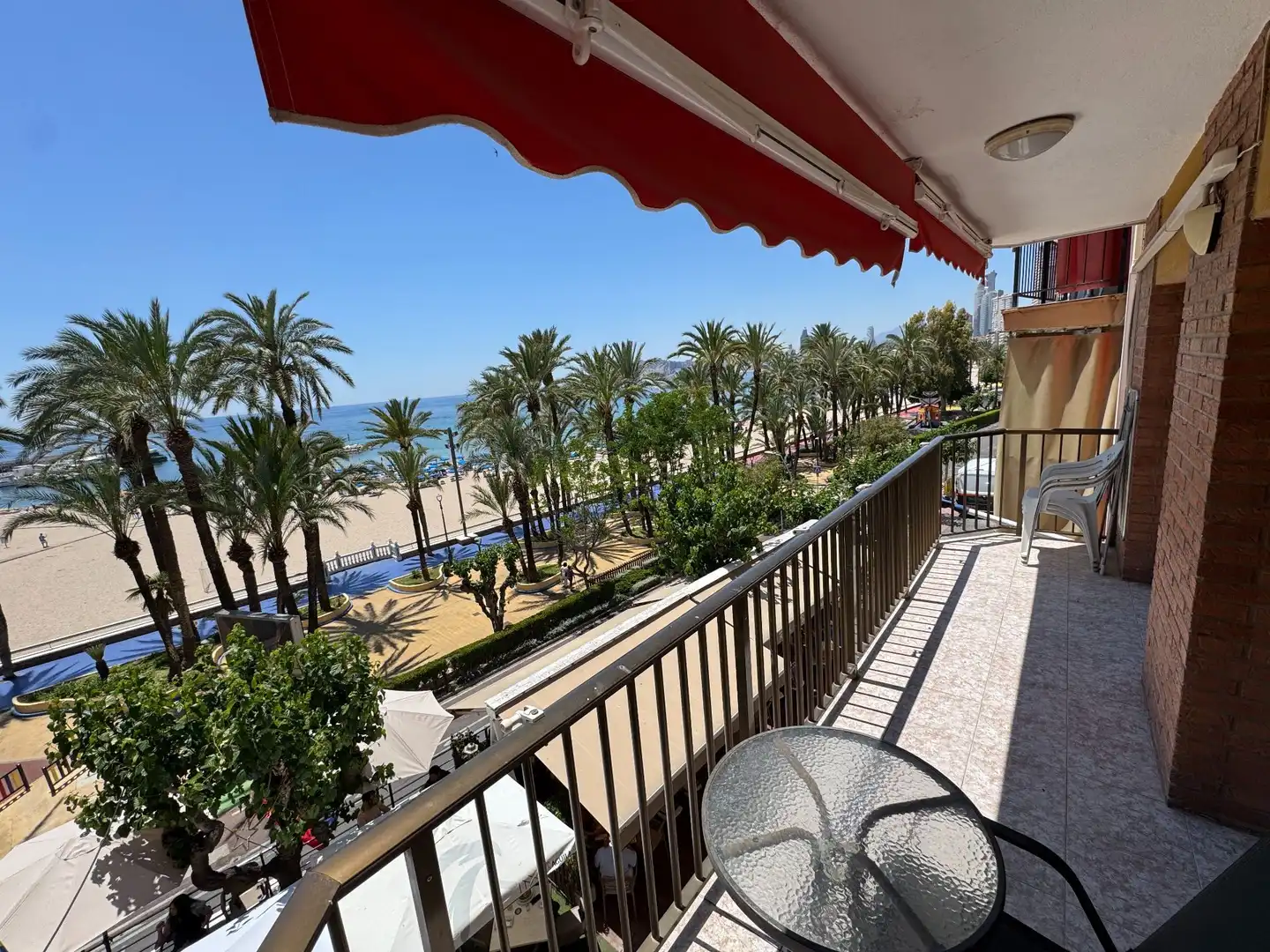 Piso de alquiler en Benidorm con Aire acondicionado, Terraza y Amueblado