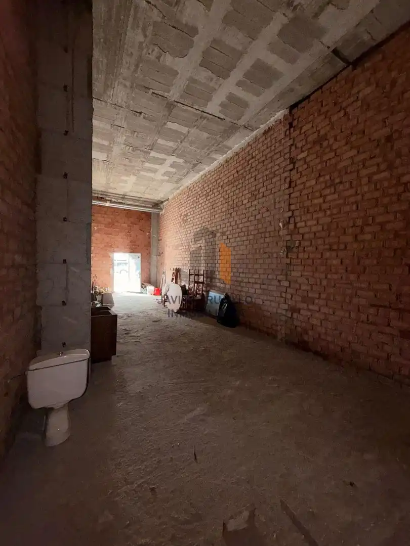 Gewerbefläche zum Verkauf in Urbanización Santa Rosa, imagen 10