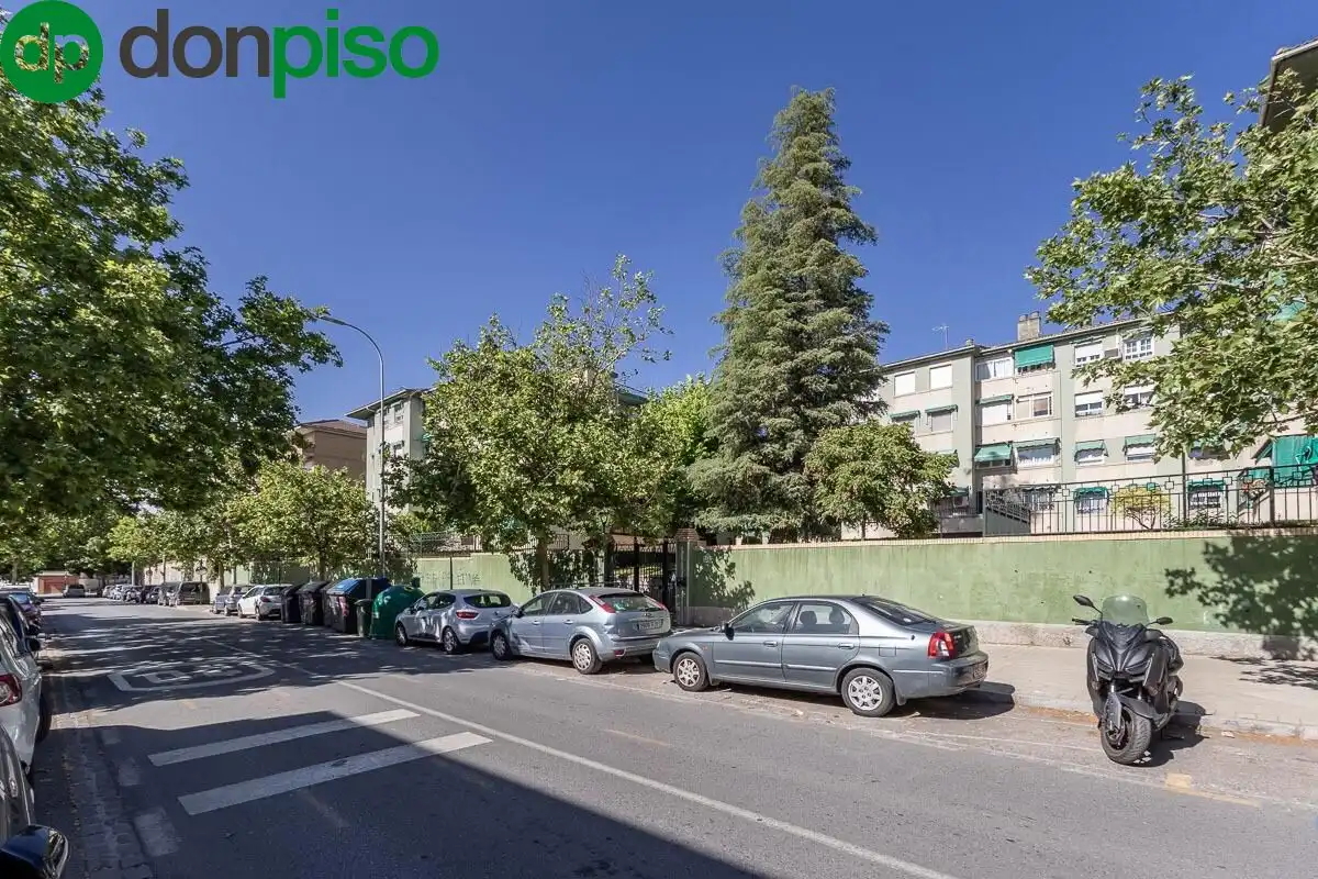 Piso en venta en Calle Bajo de Huétor, 19, Cervantes