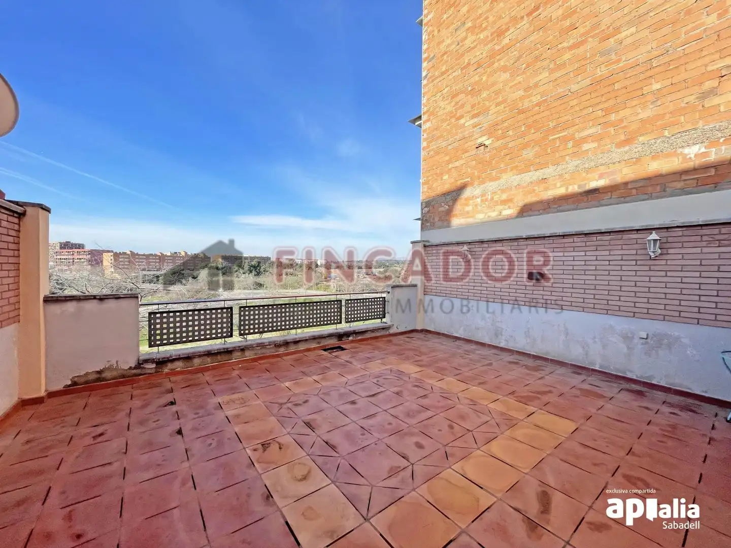 Terrace of Detached homes for sale in Sabadell  with Air Conditioner, Heating and Parquet flooring