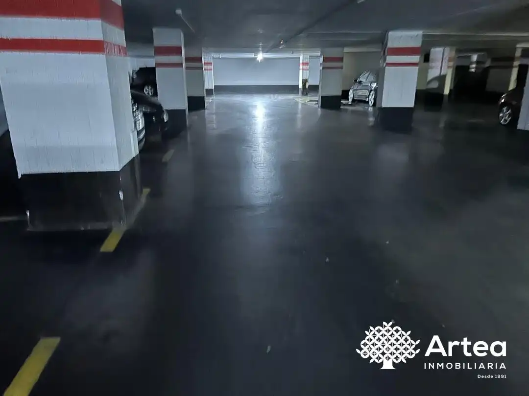 Parkplatz von Garage zum Verkauf in Bilbao 