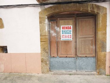 Locale commerciale in vendita a Plaza Nova