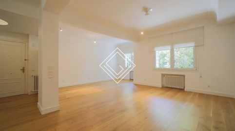 Foto 2 de Planta baja de alquiler en El Viso, Madrid Capital