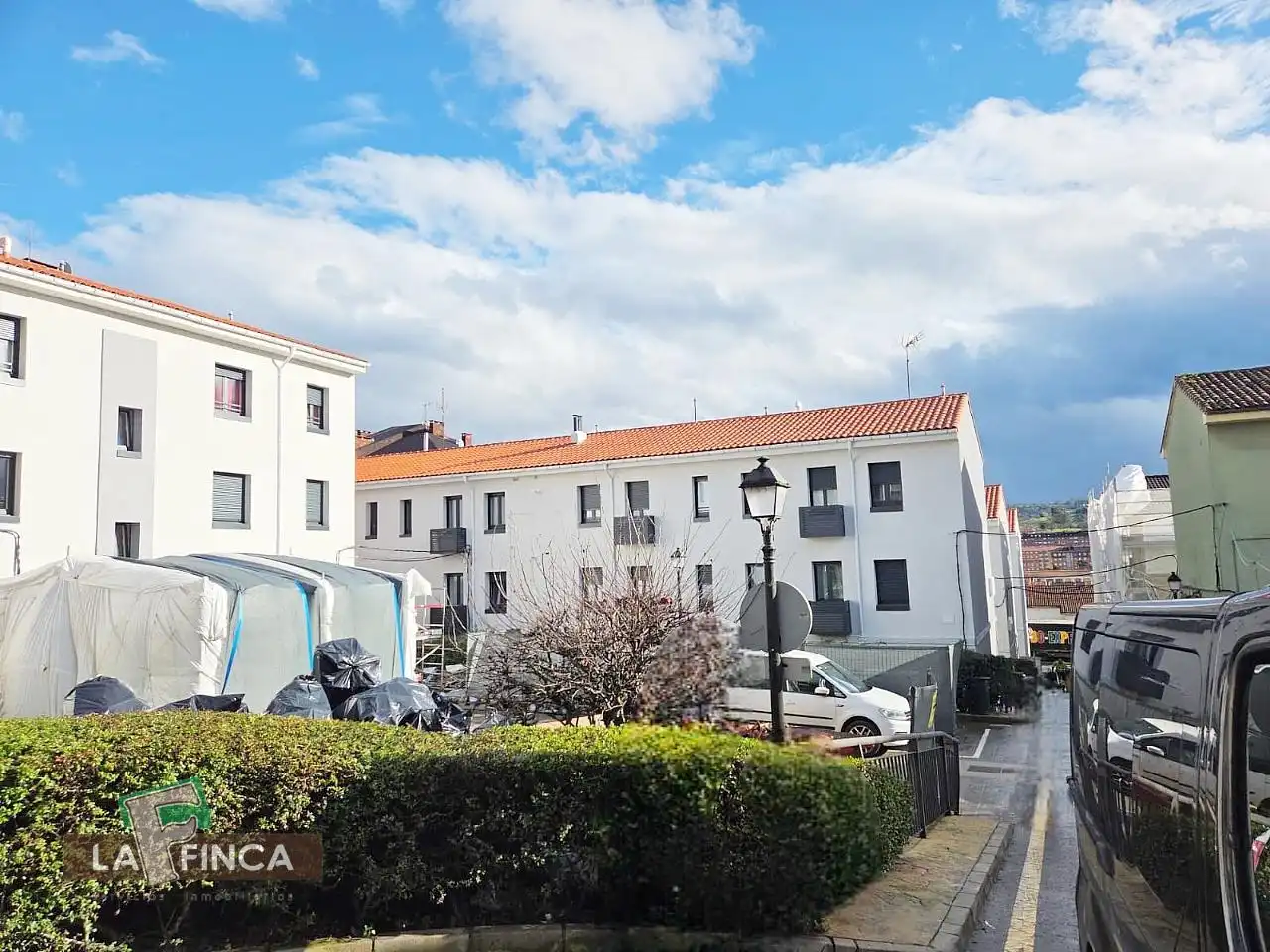 Vista exterior de Piso en venta en Oviedo 