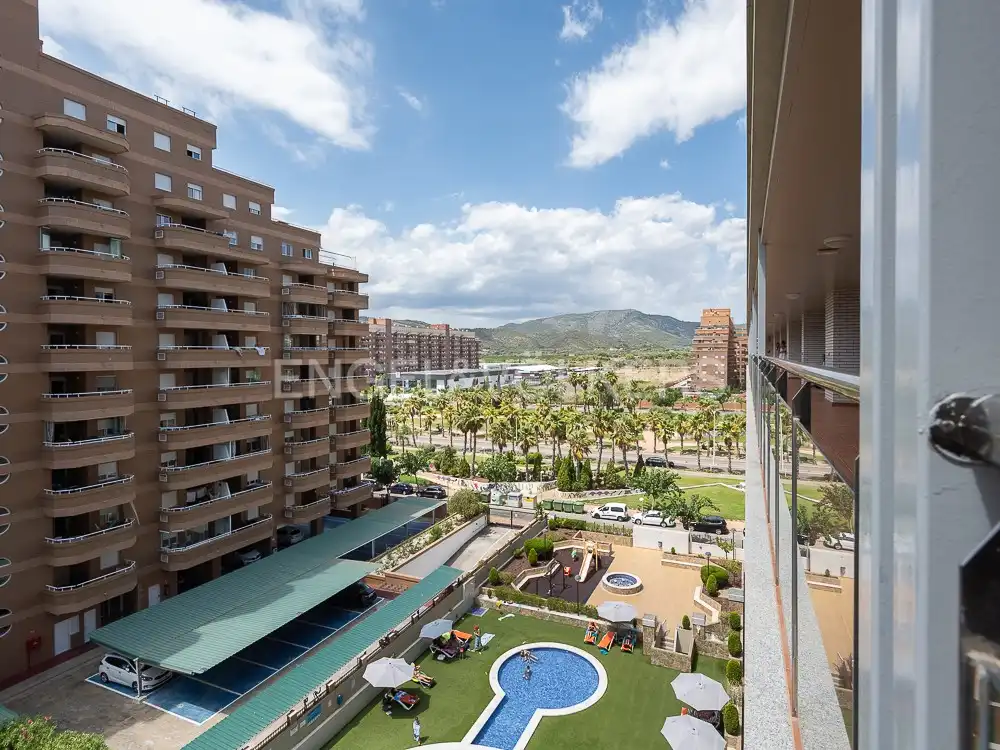 Vista exterior de Piso en venta en Oropesa del Mar / Orpesa con Aire acondicionado, Calefacción y Terraza