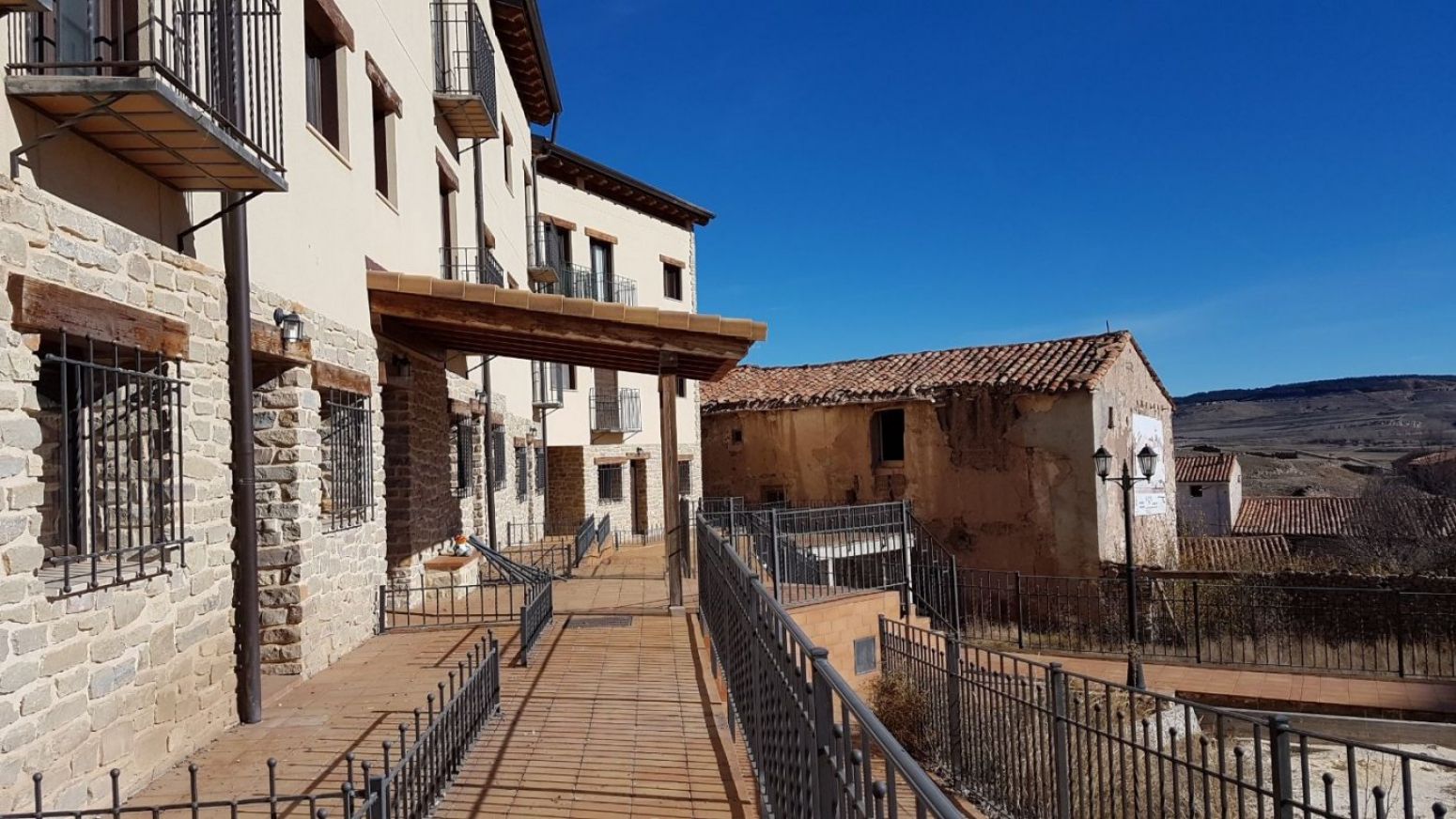 Exterior view of Flat for sale in Aguilar del Alfambra  with Heating and Storage room