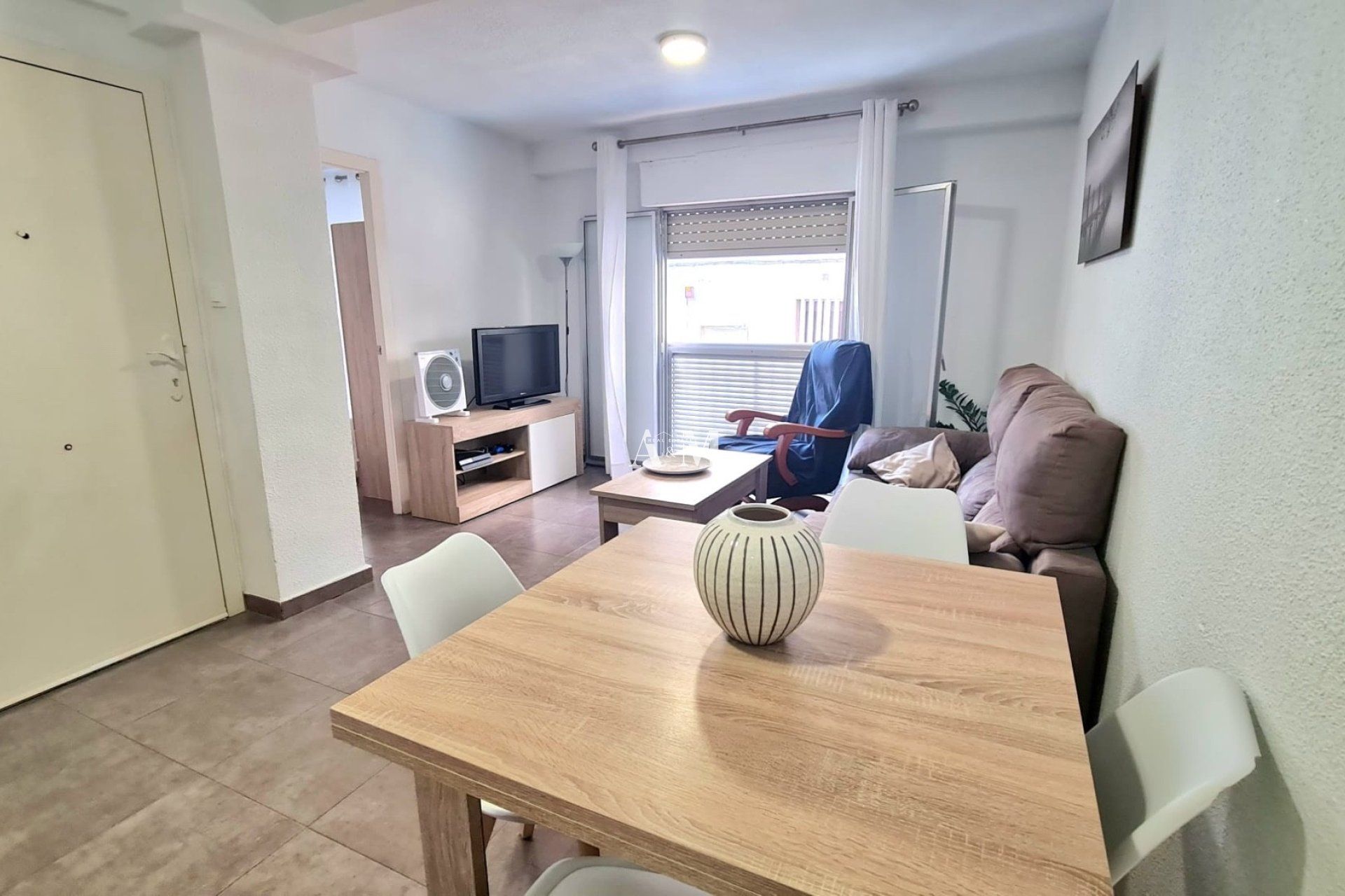 Sala d'estar de Apartament de lloguer en Santa Pola amb Calefacció, Moblat i Rentadora