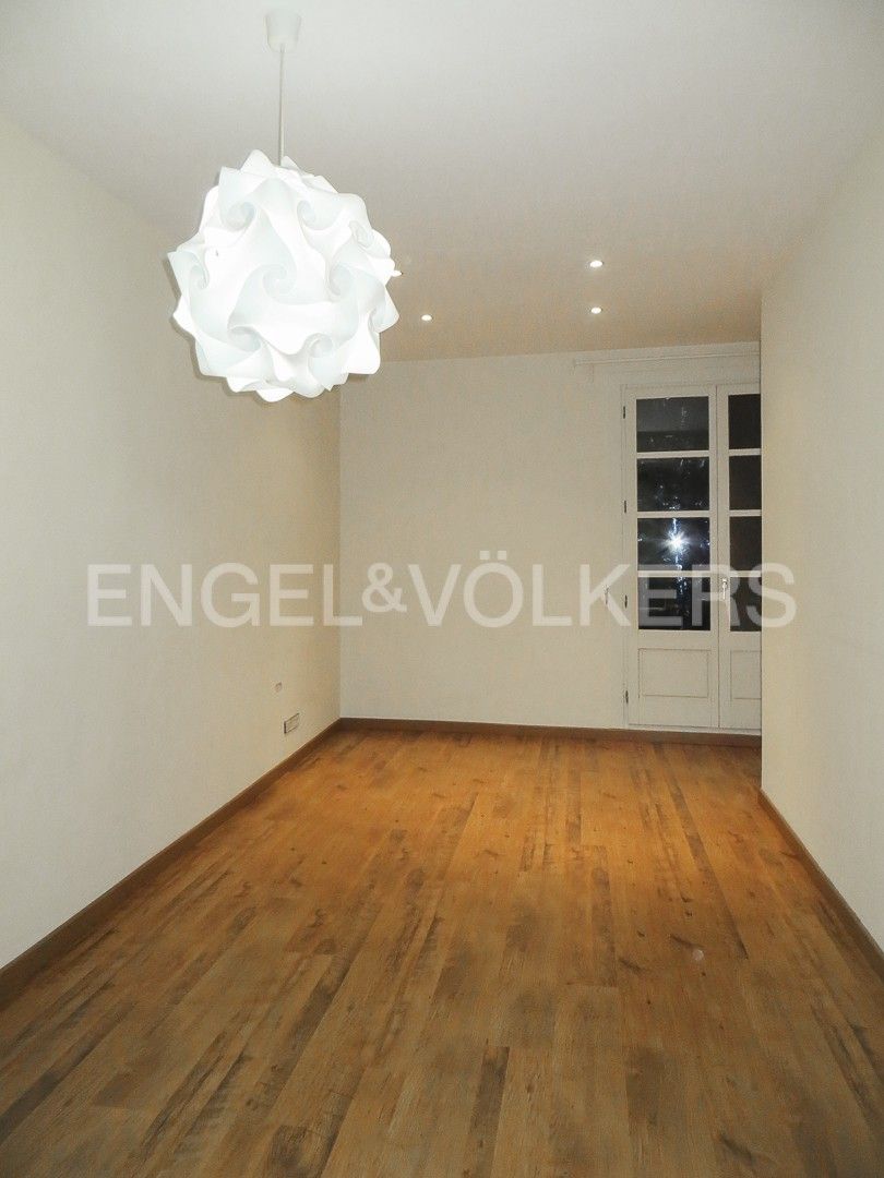 Sala d'estar de Apartament en venda en  Barcelona Capital amb Aire condicionat, Calefacció i Parquet