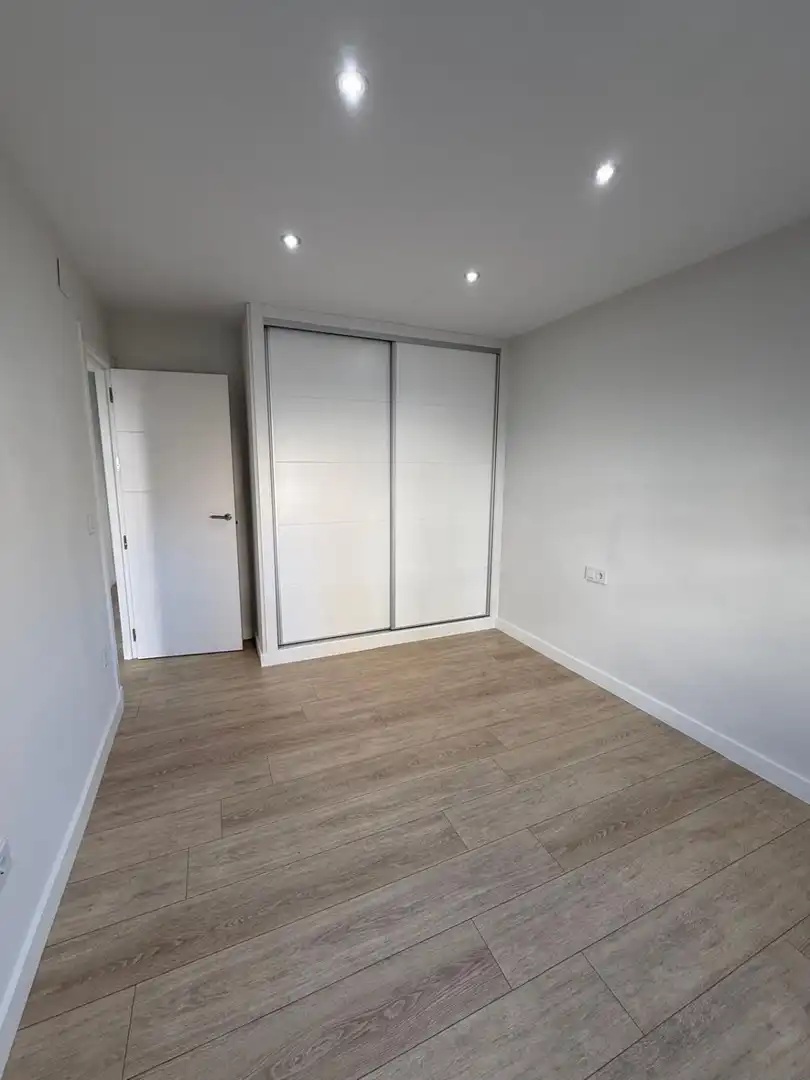Bedroom of Flat for sale in Córdoba  with Air Conditioner and Terrace