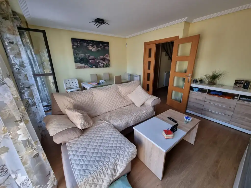 Detached homes for sale in Alesanco, La Rioja