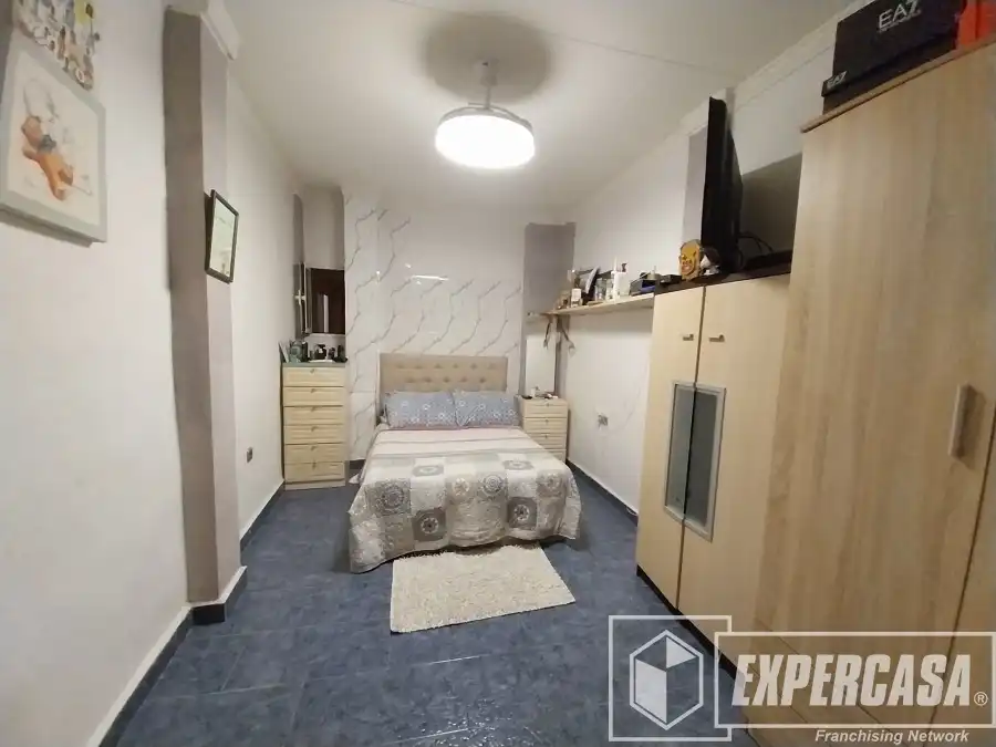 Habitación de Finca rústica en venta en Torrent con Aire acondicionado, Terraza y Trastero