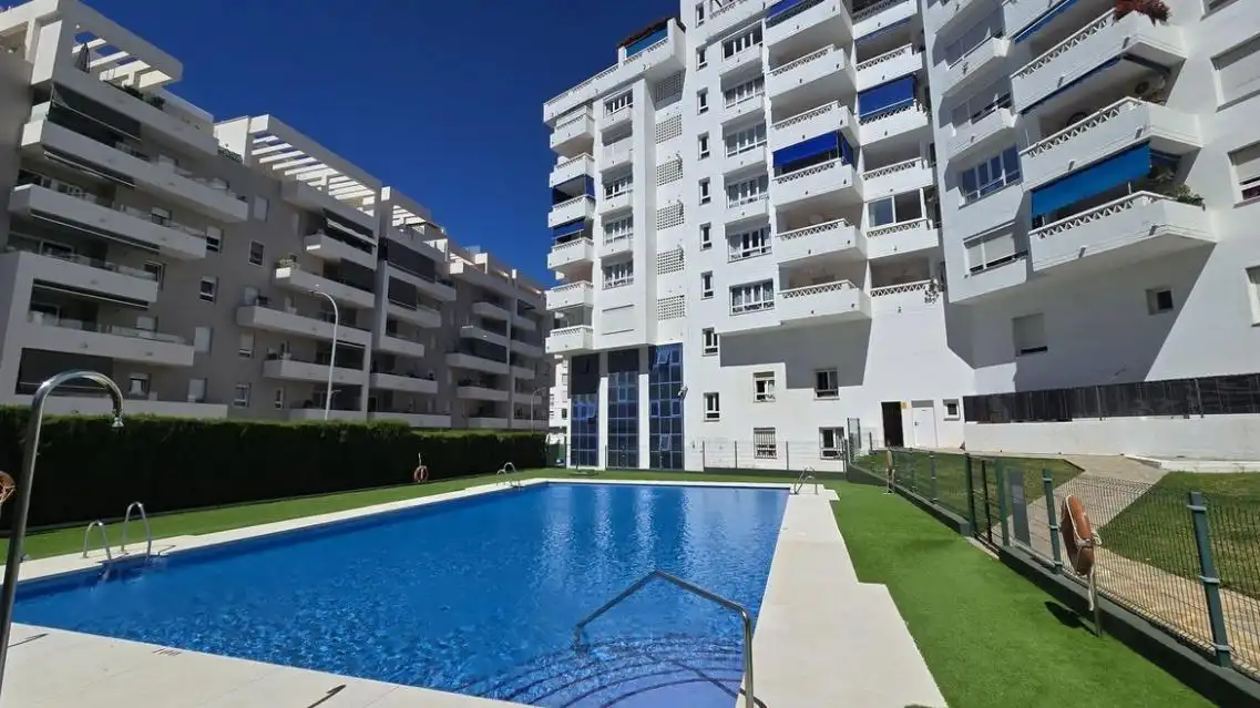 Piscina de Apartament en venda en Marbella amb Terrassa, Traster i Piscina comunitària