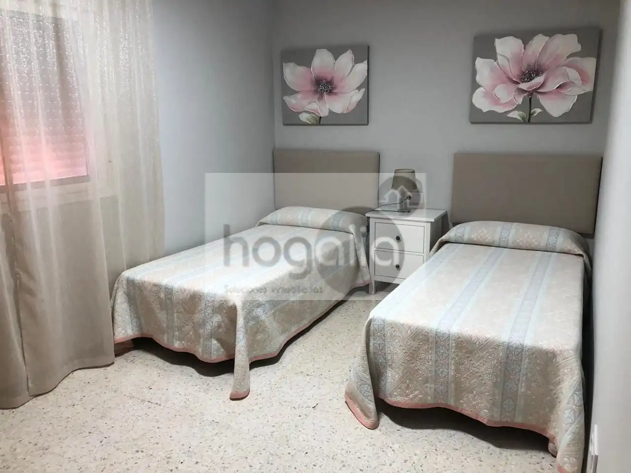 Habitación de Piso de alquiler en Sevilla con Aire acondicionado y Amueblado