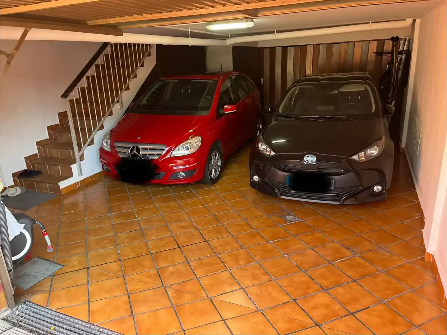 Aparcament de Casa adosada en venda en Cájar amb Aire condicionat i Balcó