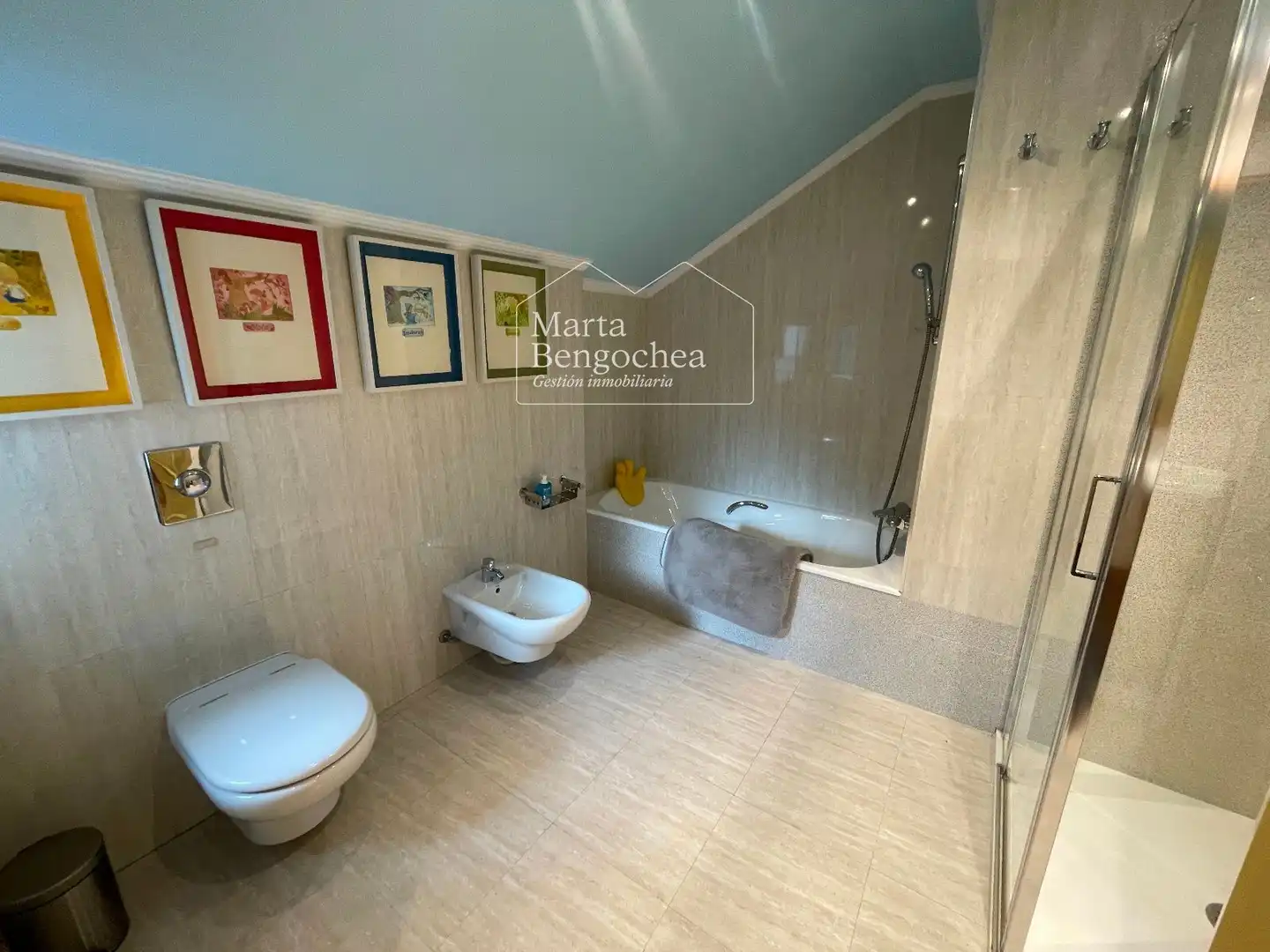 Casa adosada en venta en CALLE MENDIZABALA, Mendizorrotza - Armentia