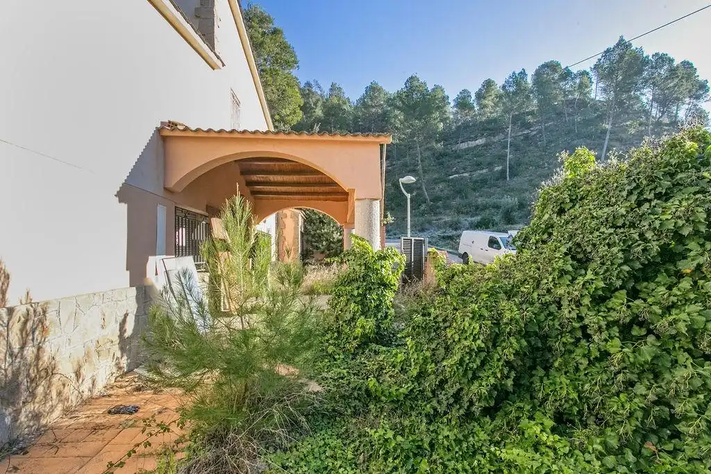 Vista exterior de Casa o xalet en venda en El Pont de Vilomara i Rocafort amb Terrassa i Balcó