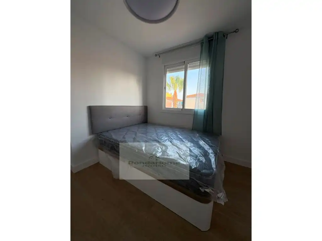 Flat for rent in Avenida Andalucia (Caleta Velez), Caleta de Vélez