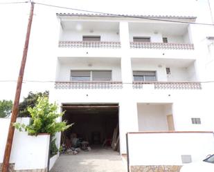 Vista exterior de Casa adosada en venda en Tordera amb Terrassa