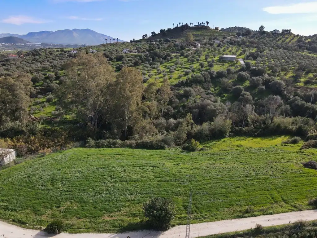 Finca rústica en venta en Coín con Jardín privado