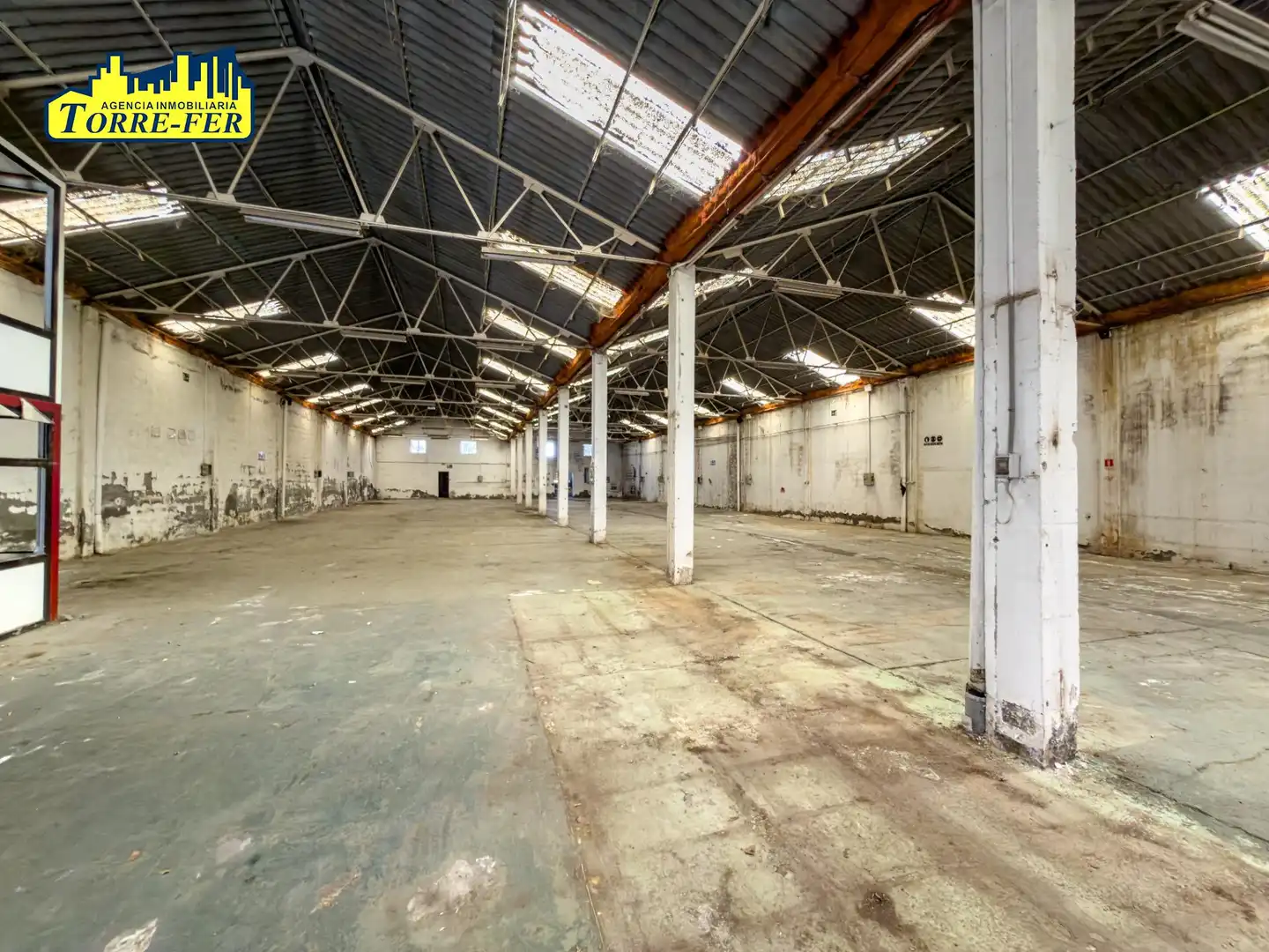 Nave industrial de alquiler en Huércal de Almería